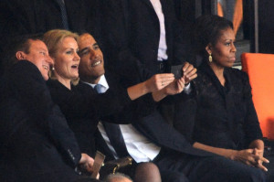 ... and Danish Prime Minister Helle Thorning-Schmidt to snap a selfie