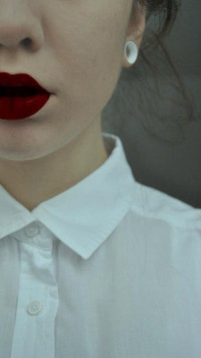 photography girl hipster alone indie Grunge lips dark pastel goth red ...