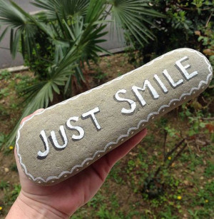 Hand painted rock stone with quote / by StudioCreARTiv on Etsy, €8 ...