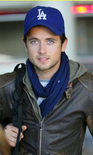 Justin Chatwin Wallpapers