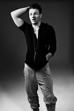 Joel Edgerton... oh god sweats on a guy ahhhhhh More