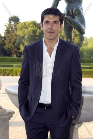 Pierfrancesco Favino Attore picture