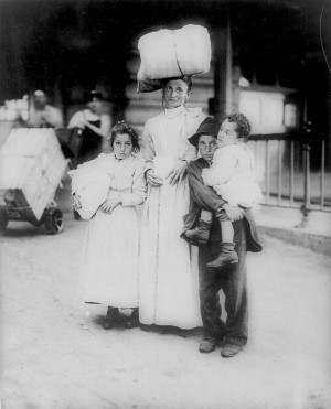 Ellis Island Era Immigration Photo: Immigrant Family