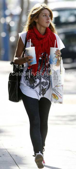 shenae-grimes Love Quotes Scarf in CherryPie