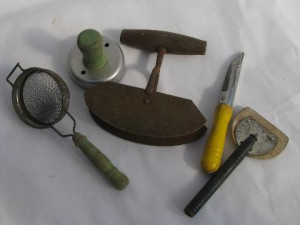 huge-lot-fixerupper-junk-vintage-kitchen-tools-utensils-old-wood ...