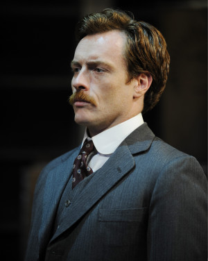 Toby Stephens