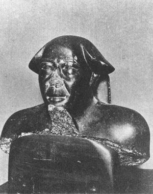 The Mentuemhat statues