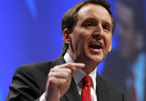 ... Huckabee Announces Minnesota Governor Tim Pawelnty is his runningmate