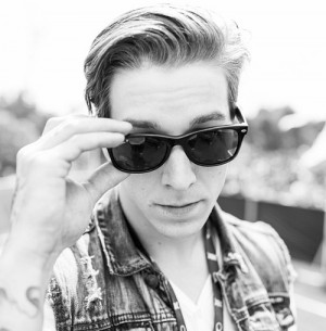 Sleeping With Sirens Justin Hills