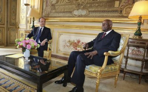 Jos Eduardo Dos Santos right and Fran ois Hollande Picture
