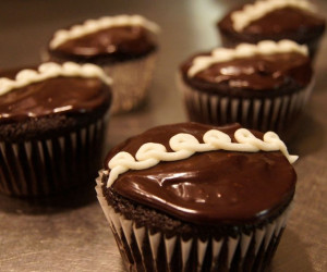 Hostess Cupcakes- copycat recipe!