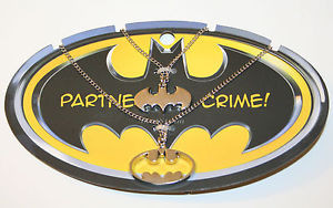 BATMAN-PARTNERS-IN-CRIME-BFF-BEST-FRIENDS-2-Pendant-Necklace-SET