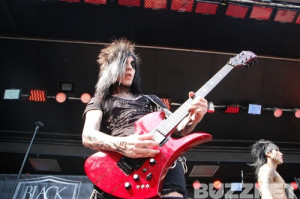 black-veil-brides-jake-pitts-and-the-red-guitar.jpg