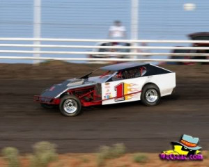 dirt track racing Image