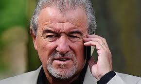 soccer lefty Terry Venables