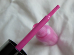 Sally-Hansen-Hard-As-Nails-Xtreme-Wear-Nail-Color-Bubblegum-Pink ...