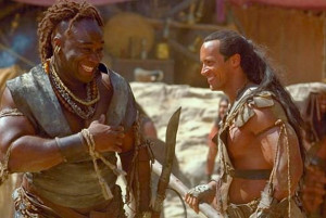 Michael Clarke Duncan with Dwayne Johnson in THE SCORPION KING
