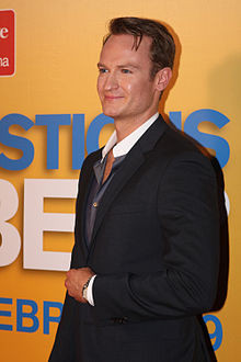 Not gonna lie... Nerdy Josh Lawson from 