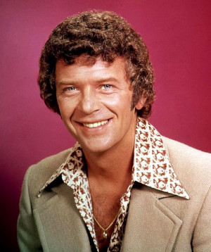 Robert Reed played Mike Brady in 