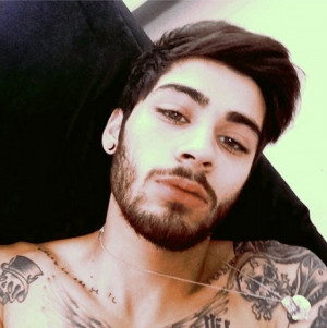 What Makes You Beautiful: One Direction star Zayn Malik shows off his ...