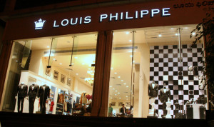 Louis Philippe Window Display October 2013 Delhi India 05 Louis
