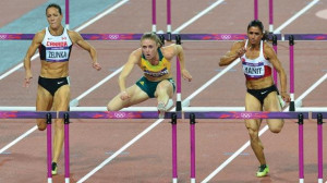 Sally Pearson powers her way to victory in the 100m hurdles final.