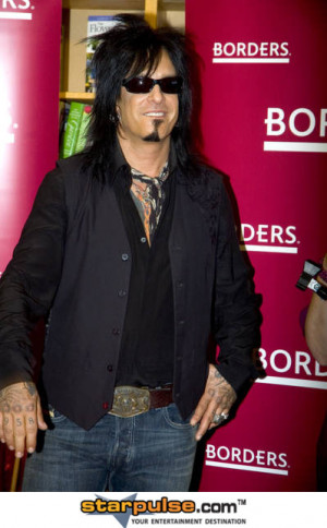 Search Results for: Nikki Sixx Heroin Diaries