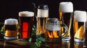 Beer-glass shape alters people's drinking speed - study