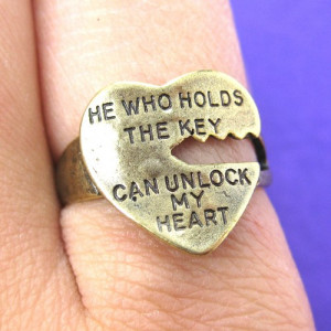 Love Quote Key Ring Silver - He Who Holds The Key Can Unlock My Heart