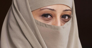 niqab23n-1-web.jpg