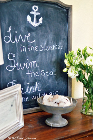 summer chalkboard quote and decor ideas atthepicketfence.com