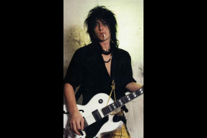 Izzy Stradlin
