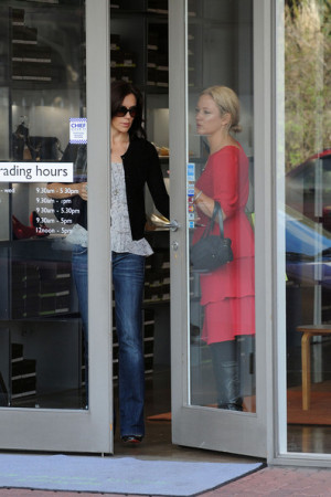 Mary Elizabeth Donaldson Mary Elizabeth Donaldson cb0IcP7euFdl jpg