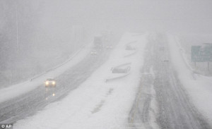 ... through Henderson, Kentucky as a snow storm moves through the area