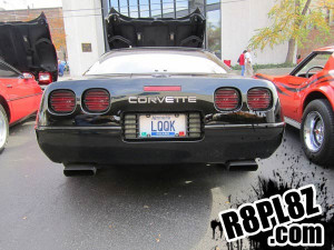 look-corvette-funny-license-plate