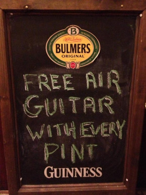 Humorous Pub Signs http://www.therock.net.nz/Funny-pub-signs/tabid/620 ...