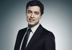 John Francis Daley Opens Up About Sweets' Shocking Bones Exit: 'I Feel ...