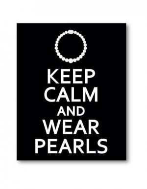 love pearls :) All southern ladies should wear pearls!