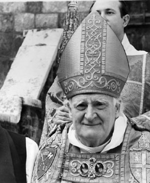 Pope Paul VI and Archbishop of Canterbury Ramsey Have First Official ...