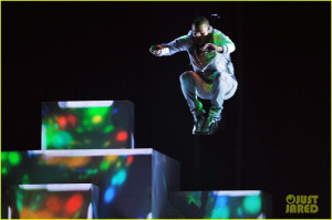 Chris Brown's Grammys Performance - Watch Now!
