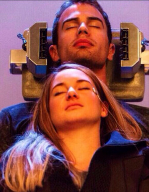 Tris and Four - divergent Photo