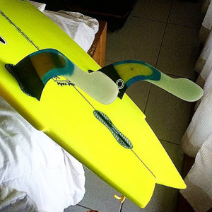 ... his MR 1980 Retro Twin with Tom Curren in Bali | Mark Richards Blog