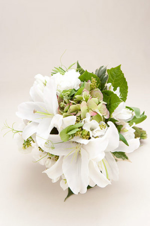 White and green bouquet Twig and Grace
