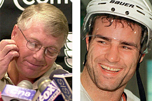 Photo: Philadelphia Flyers' Bobby Clarke and Eric Lindros in 2000 (AP ...
