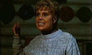 Kill her mommy, kill her! Don't let her get away!