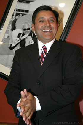 treasurer_cisneros_bar_fundraiser_cisneros_mug.jpg