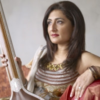 Juno-winner Kiran Ahluwalia collaborates with legendary Malian band ...