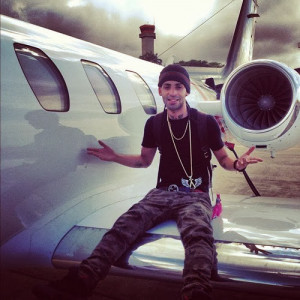 Displaying (20) Gallery Images For Arcangel Tumblr...