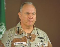 norman schwarzkopf | Army Gen. Norman Schwarzkopf, commander of U.S ...