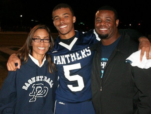 Ken Griffey Jr Says It’s Fine His Son Plays Football